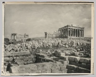Kilátás a Parthenonra