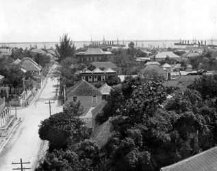 Duke Street és a kikötő, Kingston, Jamaica, 1905