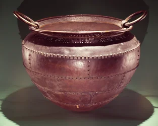 Üst, Castledergből, Tyrone megyéből, késő bronzkor, ie 700-600 (bronz)