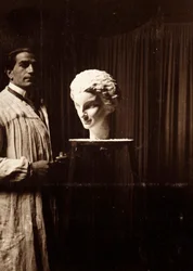 Mario Pelagatti szobrász műtermében, Firenzében, 1920.11.20. (f/w fotó)