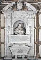 Temetési emlékmű Giovanni Garcia Mellini bíboros előtt, Alessandro Algardi (1598-1654) 1630-as márványszobra portréjával a mellszobron a római Santa Maria del Popolo bazilika körül, Cappella Mellini