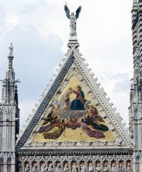 Sienai dóm (Szűz Mária mennybevételének székesegyháza). 1215-1263. Részlet: mozaik Szűz Mária megkoronázásával. 1878