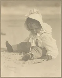 Aileen Flannery, 1902.