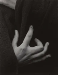 Georgia O’Keeffe – Kezek