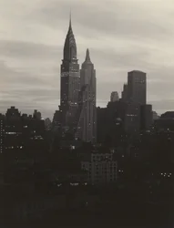 New York a 405 East 54th Street felől
