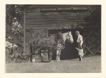[Yvonne Boursault, Fred Varnum és két azonosítatlan férfi, Lake George]