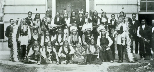 Sziú vezetők indián küldöttsége Washingtonban, D.C.-ben, hogy tiltakozzon az 1868-as Fort Laramie-i szerződés megsértése ellen