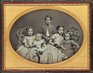 Öt gyermek portréja,c. 1850 (fotó)