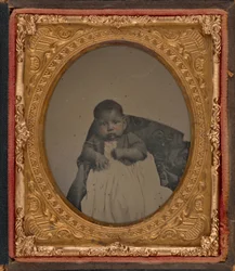 Egy csecsemő portréja,c. 1860 (fotó)