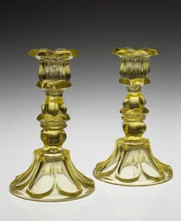 Gyertyatartók, c. 1840-1855 (ólomüveg)