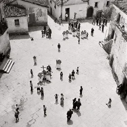 Zászlósok körmenete, Albano di Lucania, Potenza, Basilicata, Olaszország (fekete-fehér fotó)
