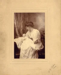 Evelyn Cavendish hercegnő lányával, Lady Anne-nel