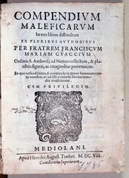 Guazzo Compendium maleficarum előlapja a démonológiáról és a boszorkányságról (metszet