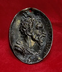 Ezüstérem Attila (395-453) hun király képével, istenvirág. Párizs, Louvre Múzeum