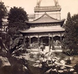 1900. évi egyetemes kiállítás – 1900. évi egyetemes kiállítás Párizsban: Kína pavilonja – magángyűjtemény