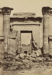 Medinet Habu: Római oszlopok