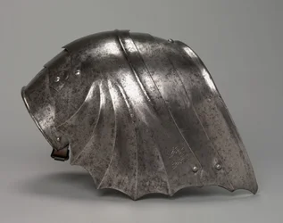 Gótikus legyező alakú pálcika, 1485-1500 körül (acél)