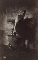 Kosarat és szénát cipelő parasztnő, c. 1870.