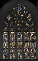 A rózsafüzér titkai, a kápolna keleti ablaka, 1847 (festett üveg)