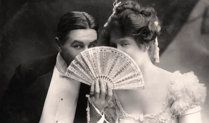 Billie Burke és Farren Soutar a The Belle of Mayfair egyik jelenetében, 20. század elején.