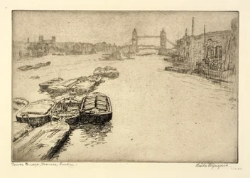 Tower Bridge, Temze, London