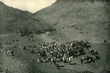 Karaván áthalad a Khyber-hágón, 1901.