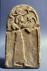 Sztélé, amely az élet fáját imádó istenséget ábrázolja, kánaáni korszak (Kr. e. 1500-1200) (mészkő)