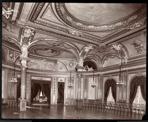 A Hotel Savoy bálterme, 1895-96 körül (ezüstzselatinos nyomat)