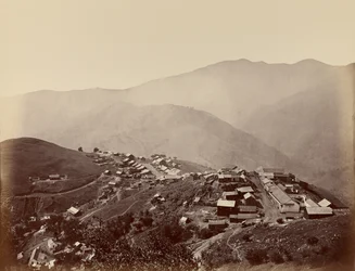 A város a dombon, New Almaden