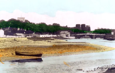 Rhuddlan kastély, Rhyl közelében, Denbighshire államban, 1926.