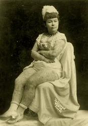Annie Howard, a tetovált hölgy portréja, 1903 körül
