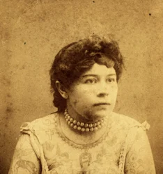 Annie Howard portréja 1900 körül