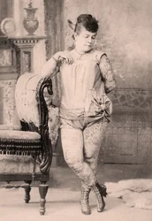 Nora Hilderbrandt, a tetovált nő portréja, kb. 1896