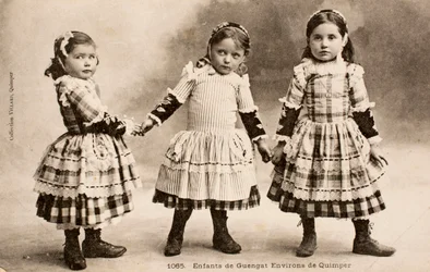Régi képeslap/Guengat/Finistere/Bretagne/Franciaország gyerekek