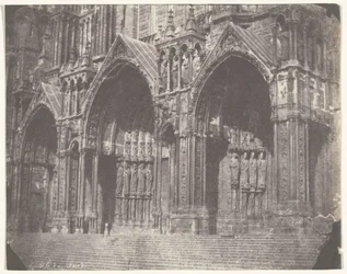A chartres-i katedrális déli oldalának kapuzata