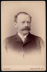 Dr. James Milton Flint portréja 1838-1919, 1887 és 1904 között.