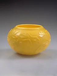 Faragott tál, Qianlong időszak (1736-95) (színes üveg) (lásd még: 272125)