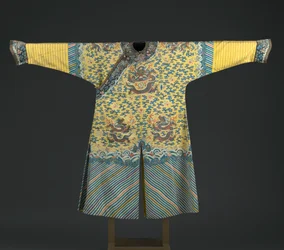 Császári köntös gombokkal (textil)