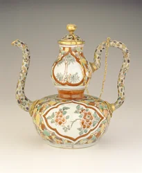 Ewer, késő Ming-dinasztia, Tianqi-korszak, 1621-27 (porcelán és cloisonne zománc)