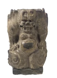 Guggoló őrző-démon, Hebei tartomány, megosztottság időszaka, 550-577 (sötét mészkő)