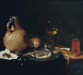 Kerámia tartály, dohány papírban, zsemle, fehér agyag pipa, roemer, szeletelt hering óntányéron és kometenglas egy részben terített faasztalon, 1664