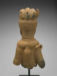 Egy női alak feje és törzse, Jos Plateau régió, Nigéria, Kr.e. 500-i.sz. 200 (cserép)