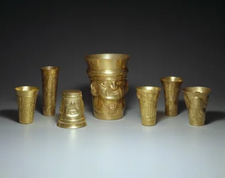 Poharak, 900-1100 (arany)