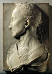 Az egykor Jules Cesar néven ismert Laure-i férfi profilja. Desiderio Settignanónak (1428-1464) tulajdonított márványszobor. 15. század. Louvre Múzeum, Párizs