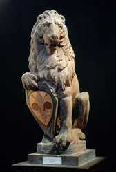 Heraldikai oroszlán, 1420 (márvány)