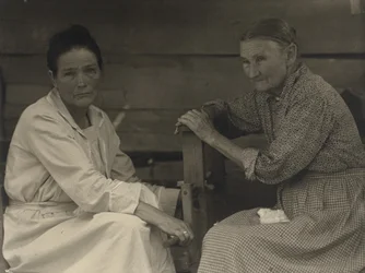 [Arminda néni, Mindy Anderson Curtis és barátja], 1930-1934 (platinanyomat)