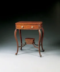 Klasszikus faragott munkaasztal, 1810-20