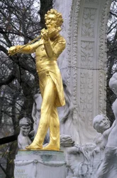 strauss szobor, bécs, osztria