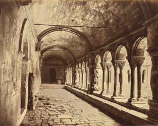 Arles. A Saint-Trophime kolostor kerengője