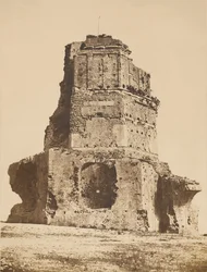 [Romok, Tour Magne]